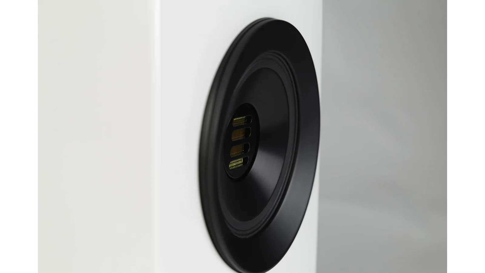 Elac 7
