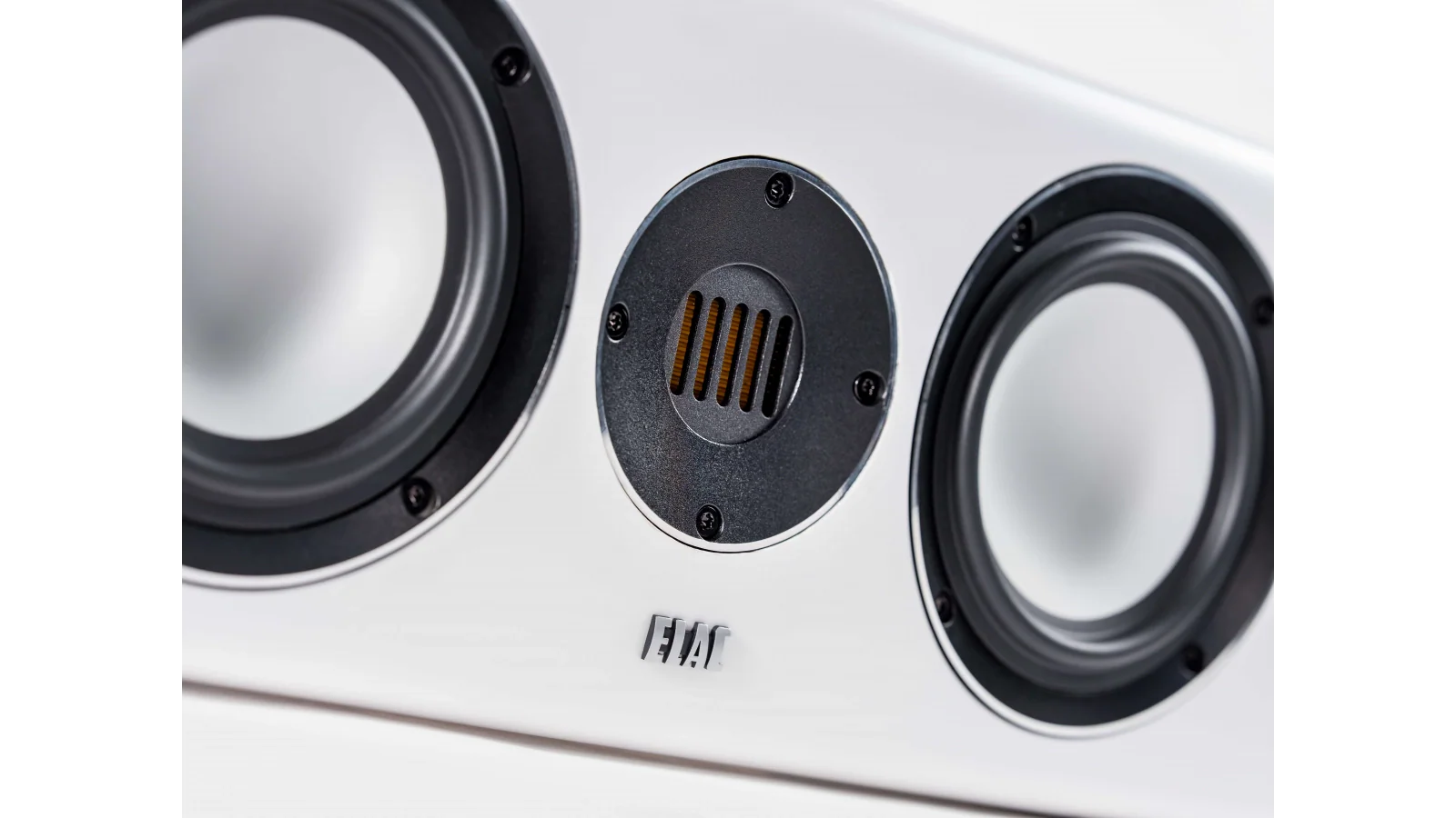 Elac 5.25